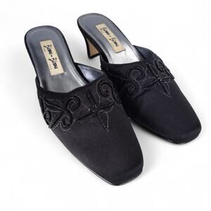 Vintage Y2K Bisou Bisou Black Beaded Kitten Heel Mules Slip-On Evening Shoes 7.5